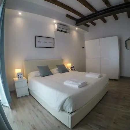 Exclusive In -casa Mieti- *